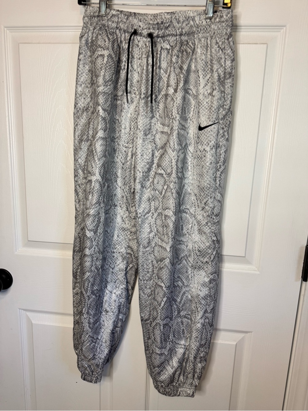 Nike Black & Gray Snake-Print Joggers